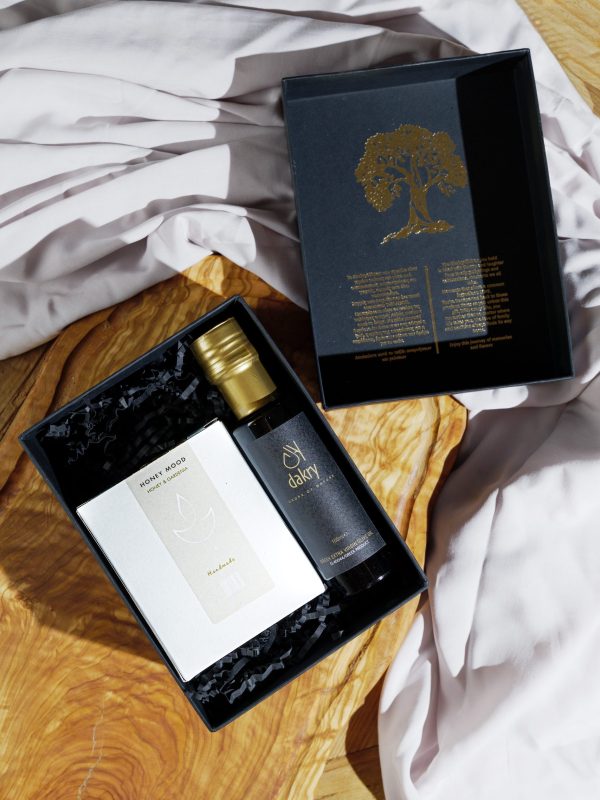Flavors and Tastes travel gift box by Dakry Olive
